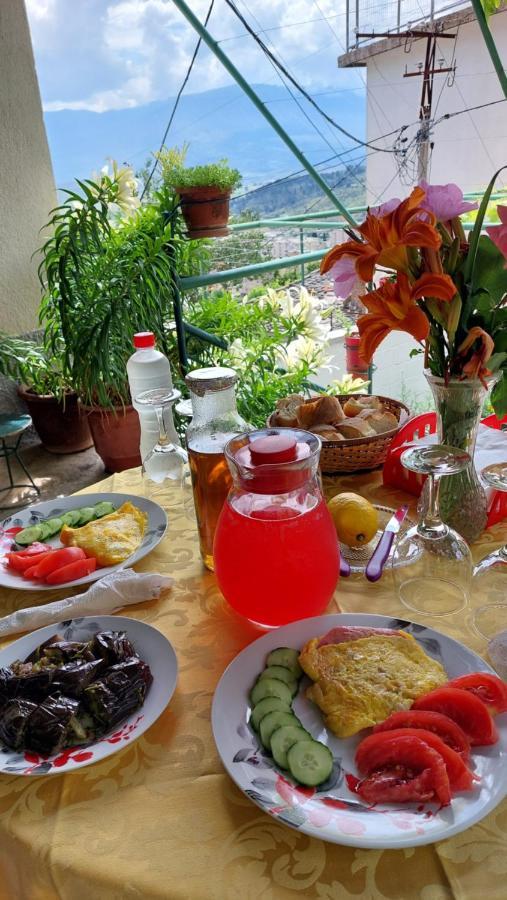 Relax Guesthouse Gjirokaster Exterior photo