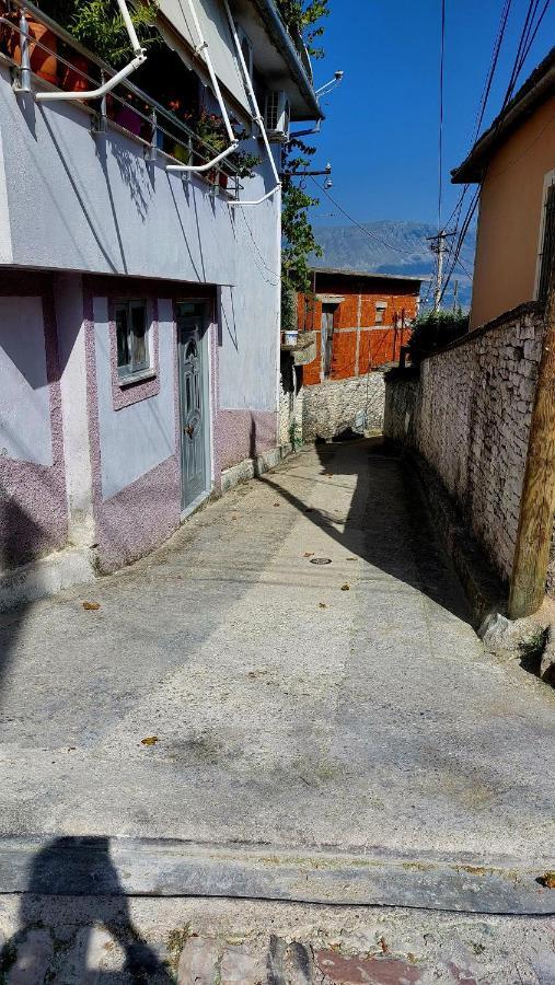 Relax Guesthouse Gjirokaster Exterior photo
